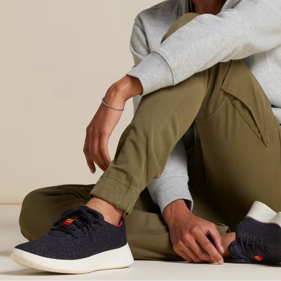 Allbirds NWT NIB Navy Blue Wool Runner Go - Men's Size 11 - Picture 2 of 15